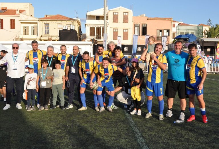 Socca_Asteras_Rethymnou-Alkoholicy z Jendej Ulicy_omadiki